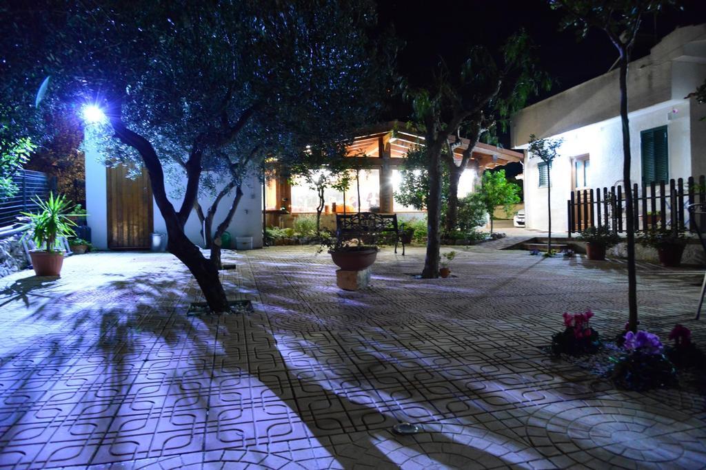 Bed&Breakfast La Casetta Monopoli Exteriör bild